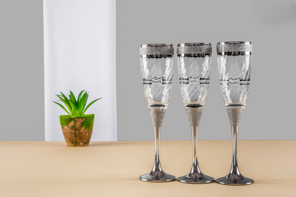 طقم كرينكل 18 قطعة فيرارى فضى